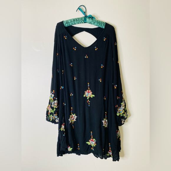 Free People Oxford Mini Dress floral bell‎ sleeves open back embroidered flowy - Picture 2 of 9